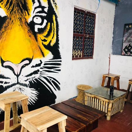 Gurukulam Hostel Пондичерри Экстерьер фото