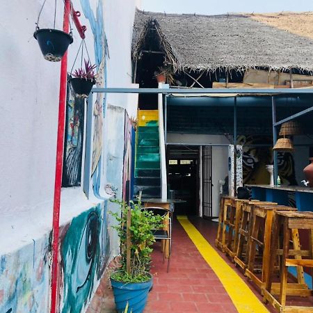 Gurukulam Hostel Пондичерри Экстерьер фото