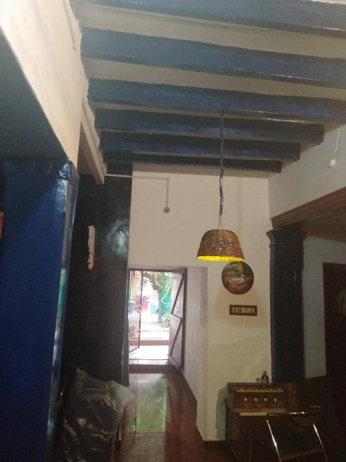 Gurukulam Hostel Пондичерри Экстерьер фото